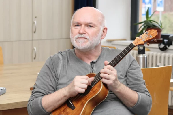 Ukulenka - ukulele workshop - momentka z hraní
